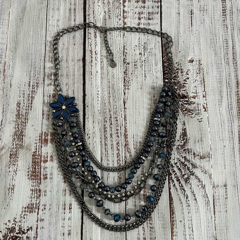 Statement necklace